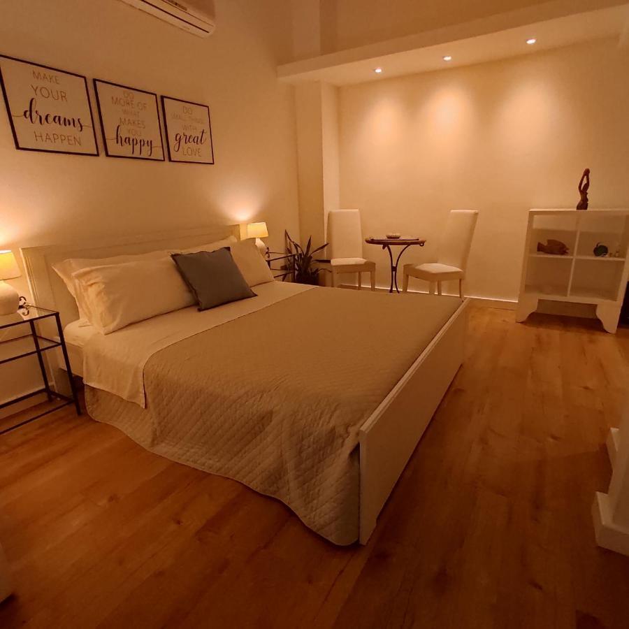 Krly Exclusive Rooms Каляри Екстериор снимка