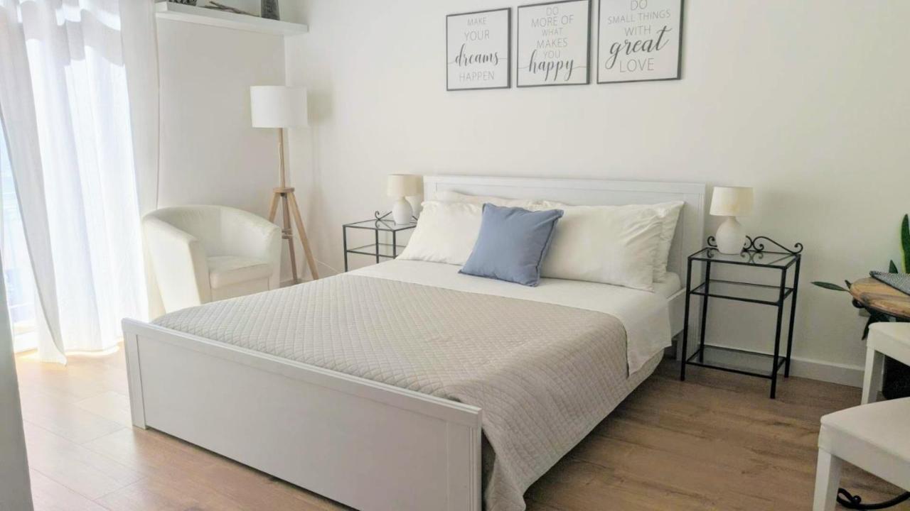 Krly Exclusive Rooms Каляри Екстериор снимка